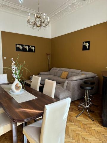 Izabella Home Budapest Eksteriør bilde
