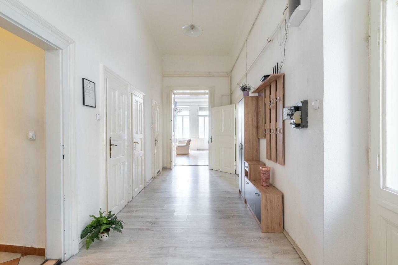 Izabella Home Budapest Eksteriør bilde