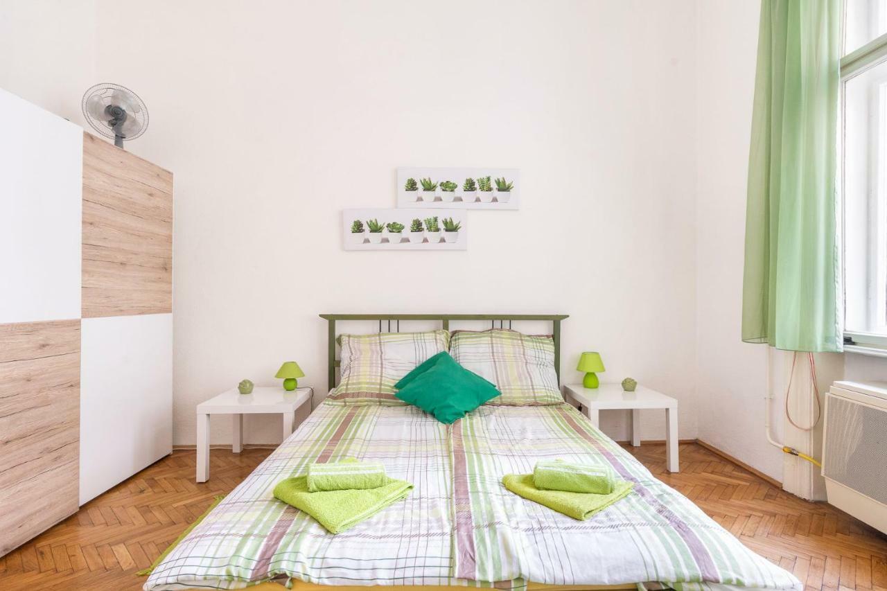 Izabella Home Budapest Eksteriør bilde