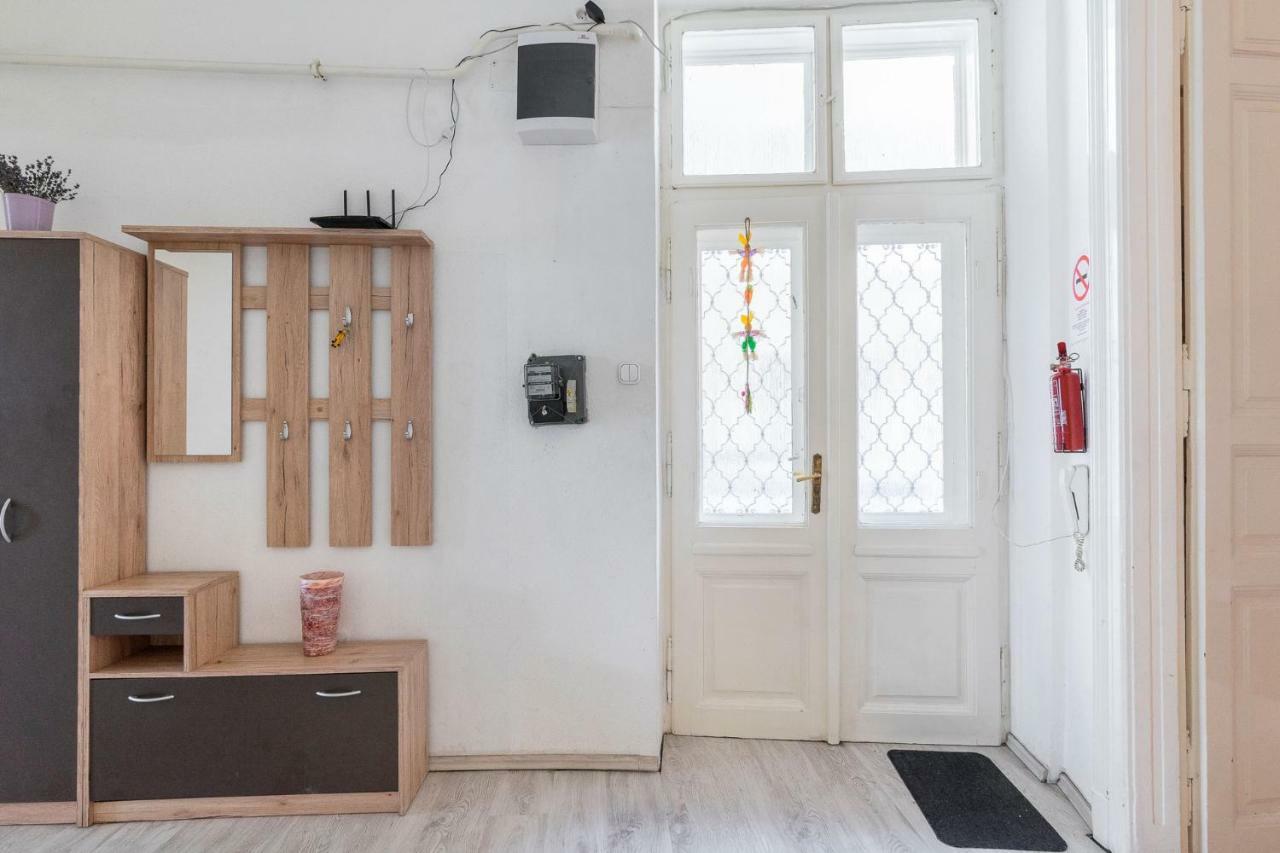 Izabella Home Budapest Eksteriør bilde